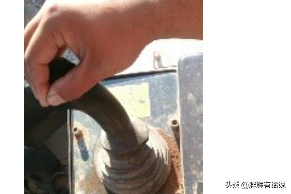 轮式装载机英文翻译-轮式装载机，铲车的简单操作？