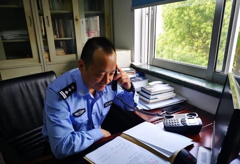 无人驾驶自卸卡车-上海77岁老人被撞身亡，5年了找不到家属，被AI破案，为何？