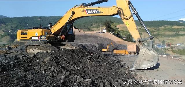 大型挖机价格大全-专门承接土方工程及工地上的一些大型工程，想买台大型挖机，大家给参考下，什么牌子质量好，维修方便的？