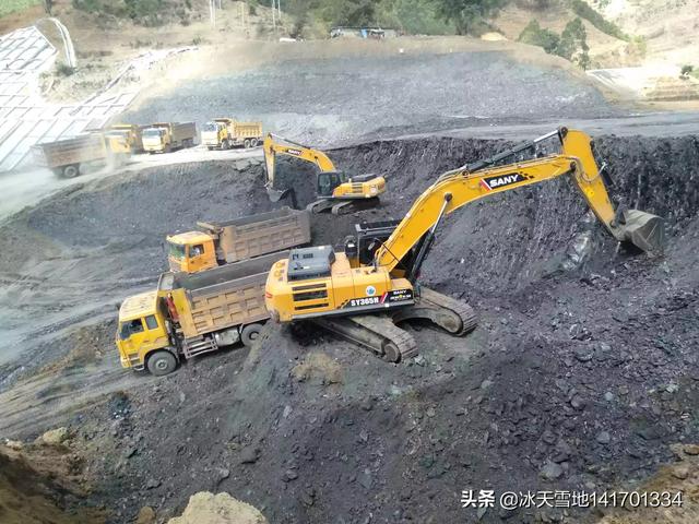 大型挖机价格大全-专门承接土方工程及工地上的一些大型工程，想买台大型挖机，大家给参考下，什么牌子质量好，维修方便的？