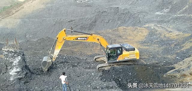 大型挖机价格大全-专门承接土方工程及工地上的一些大型工程，想买台大型挖机，大家给参考下，什么牌子质量好，维修方便的？