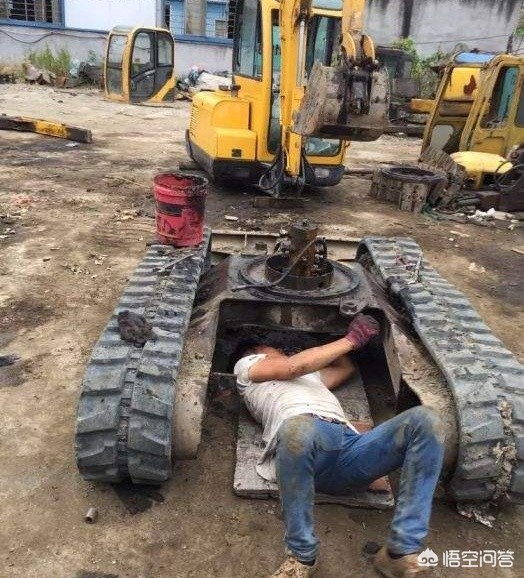 挖掘机视频大全动画片免费观看大挖机图片-挖机怎么看大小型号？