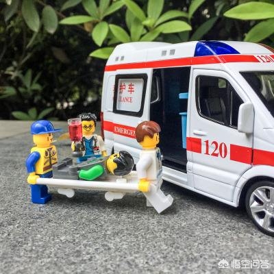 小孩子挖土机视频放给宝宝看的-电动挖掘机玩具特征