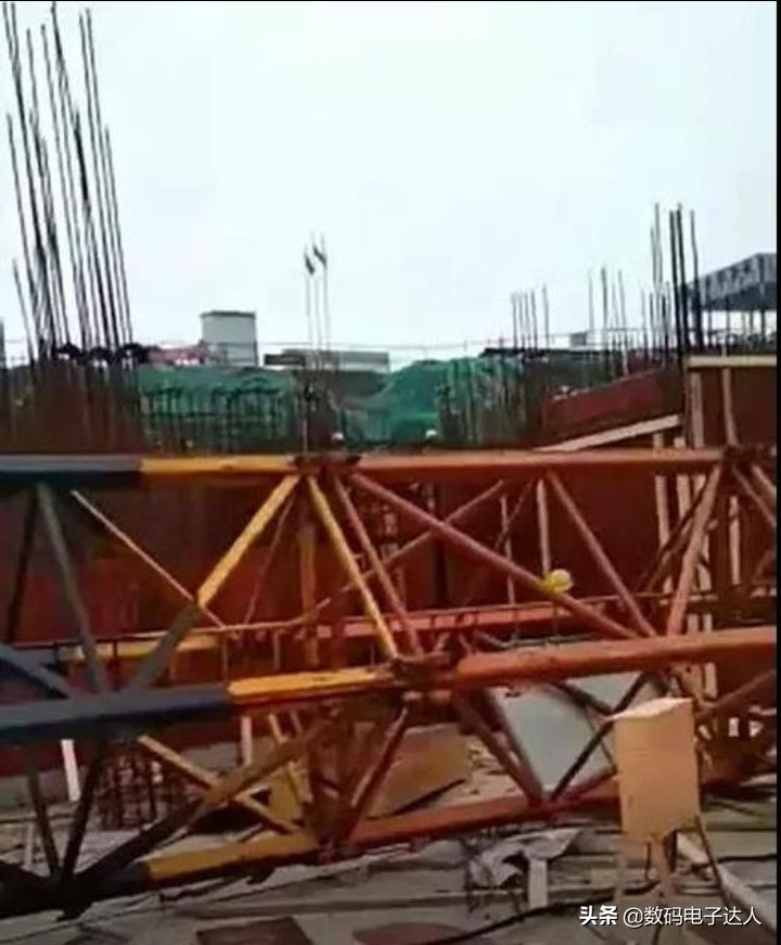 工地塔吊坍塌致5死-淮南市发生较大事故，塔吊倒塌，致5人不幸遇难，怎么回事？
