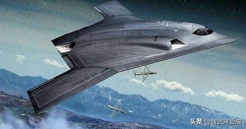 美第2架B-21轰炸机-美国空军新展示的B-21轰炸机照片透露出什么新东西？