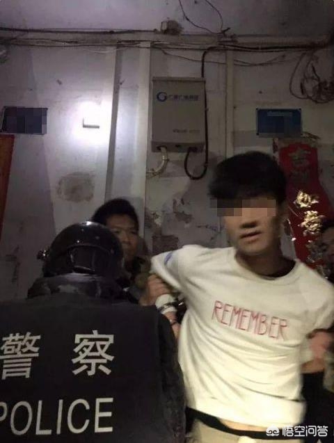 17岁男子杀害前女友-如何看待广西玉林17岁男子持刀挟持前女友，扬言要同归于尽？