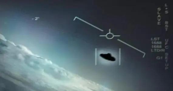 美国疑现黑色UFO-美国公布最新疑似UFO录像？为什么多数UFO事件都发生在美国？