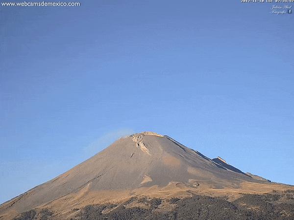 墨西哥疑现UFO舰队-墨西哥火山UFO舰队频频出入，真隐藏外星人基地？